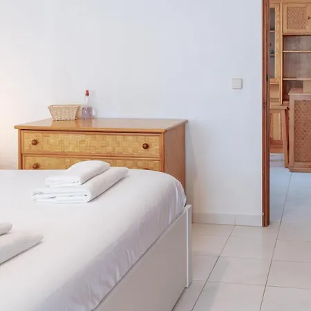 Vau In Alvor, By Mycelia *