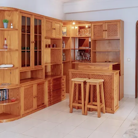 Vau In Alvor, By Mycelia 波尔蒂芒